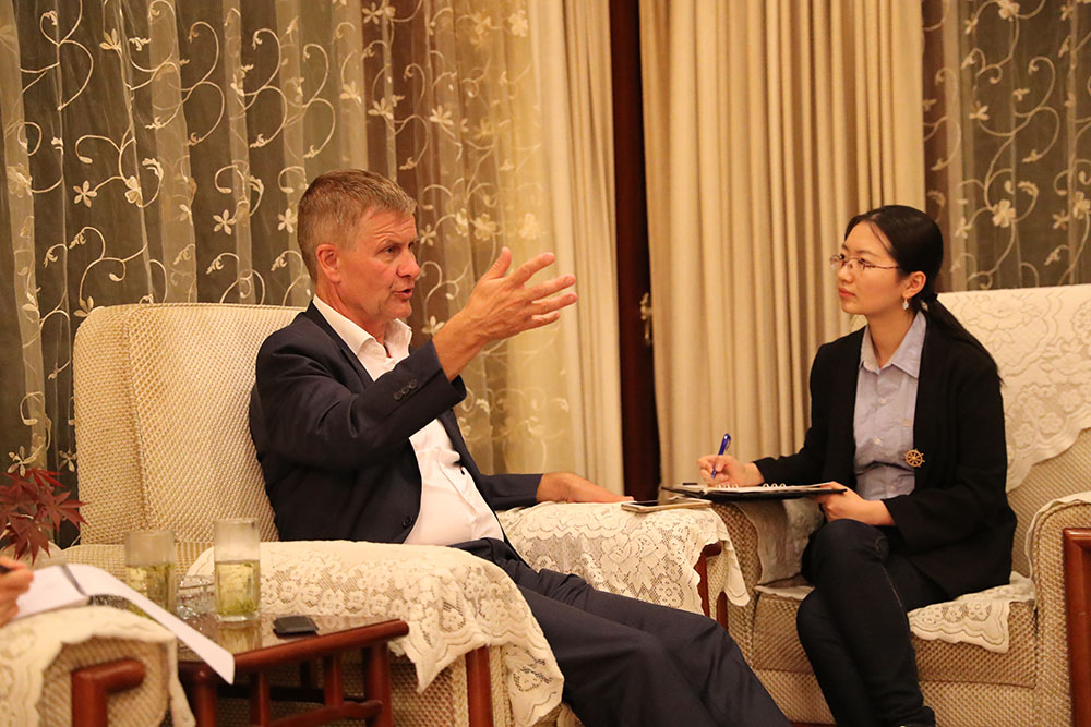 聯(lián)合國副秘書長索爾海姆接受本報專訪，力挺中國“洋垃圾”禁令