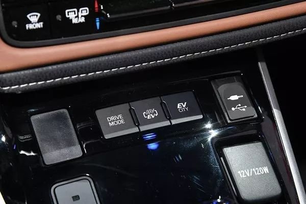 卡羅拉也能免稅送車牌？豐田要斷了國產(chǎn)電動車后路嗎？